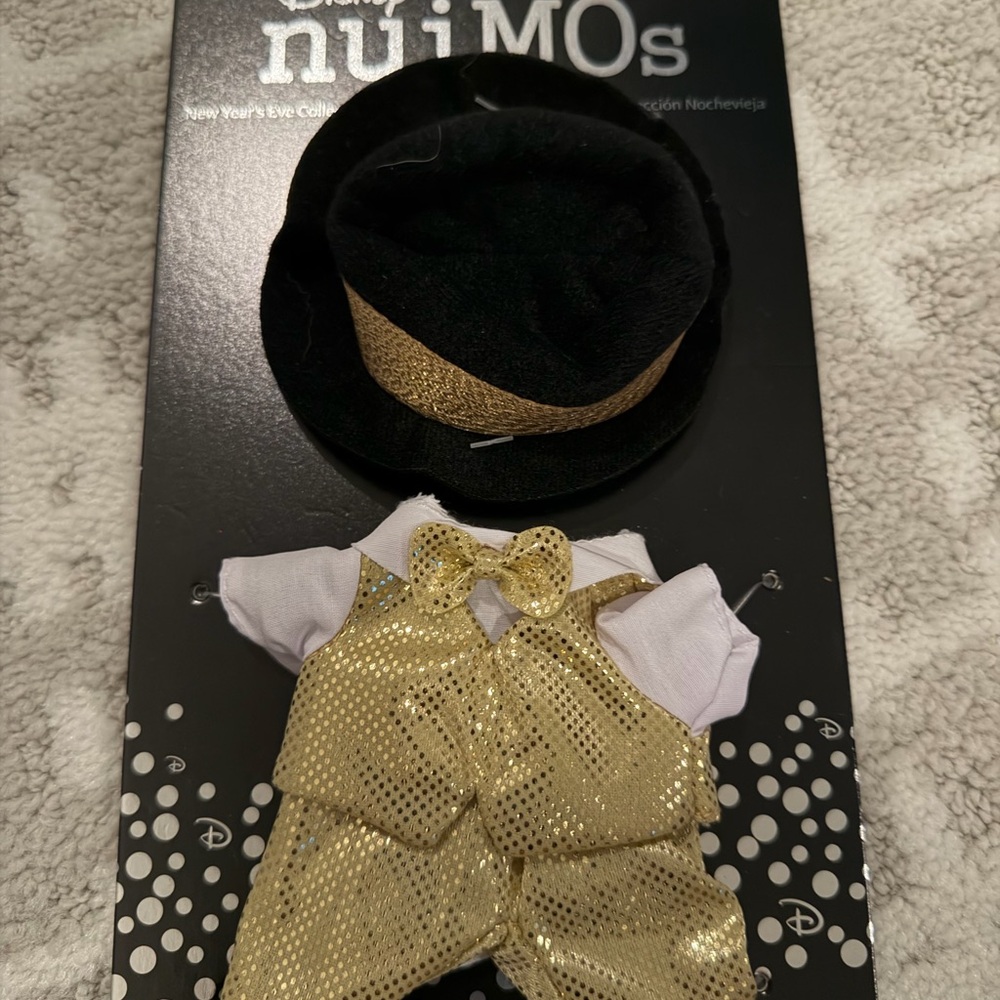 Disney Gold Sequin Party Outfit with Black Hat